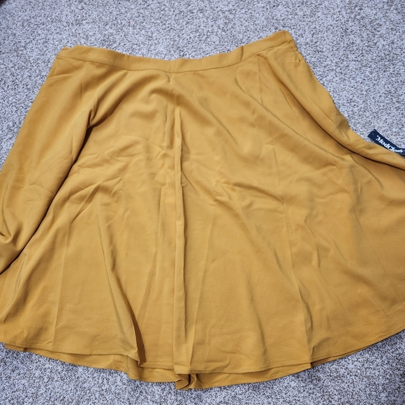 Modcloth A-Line Skirt - Picture 4 of 6